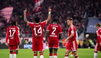 Bayern luan “tenis” ndaj Leipzig dhe rikthehet në krye. Shkëlqen Luis Diaz (video)