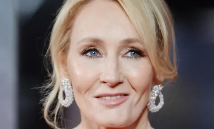 BBC përgatit dokumentar me dy pjesë për J.K. Rowling, nga suksesi i “Harry Potter” te polemikat publike