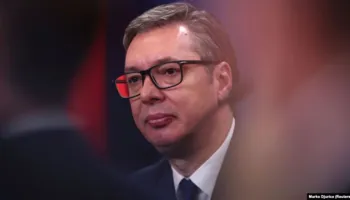 Befason kryetarja e Kuvendit: Po përgatitet arrestimi i Vuçiçit