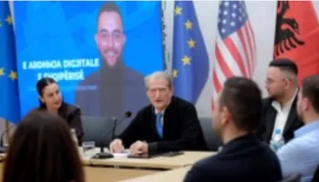 Berisha: AKSHI u kthye në qendrën e tenderave sekretë, ‘balozi i zi’ i Ramës mori në dorë qindra milionë euro të taksapaguesve