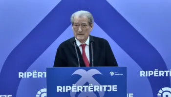 Berisha bën thirrje për mosbindje civile: Këtu është sheshi ku do të firmoset fitorja