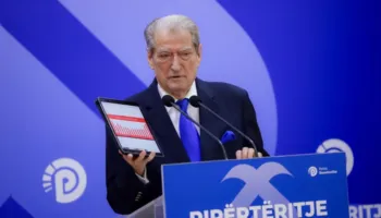 Berisha: Do të publikojmë listën e zezë të mercenarëve që kanë dhunuar protestuesit, dhunën e filloi policia