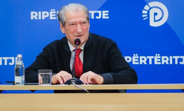 Berisha: Kur PD-ja të vijë në pushtet do dëmshpërblejë dhe dekorojë studentët që dënohen në protestë
