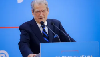 Berisha: Nesër në ora 12:00, PD fton të gjithë anëtarët në protestë kombëtare në mbështetje të revoltës studentore