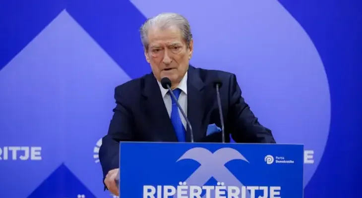 Berisha: PD do vazhdojë çdo betejë ligjore kundër ekzekutimit të 15 bashkive, po mbledhim firmat për referendum