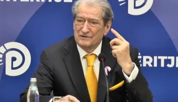 Berisha: Rama në mëngjes i fton për dialog dhe më pas i kërcënon, ndërtoi sarajet me paratë e tyre