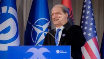 Berisha: Studentët bënë një përballje epike me falangat e Ramës! Ai është në kohërat e fundit të regjimit të tij antishqiptar
