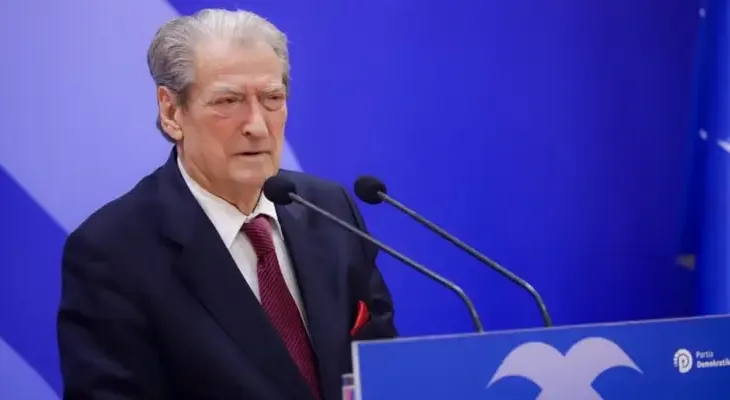 Berisha: Tirana po jeton një tjetër ditë terrori nga falangat e narkoshtetit! Qytetarët të bashkohen në revoltën studentore