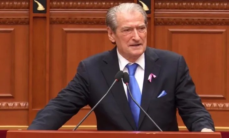 Berisha: Xhaçka ka luajtur kontrabandën e armëve me të shoqin kur ishte ministre e Mbrojtjes! Asgjësoni 15 bashki