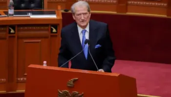 Berisha: Xhaçka ka luajtur kontrabandën e armëve me të shoqin kur ishte ministre e Mbrojtjes!