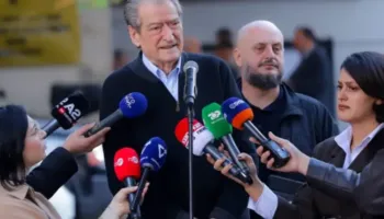 Berisha: Zjarrvënësi më i madh në historinë e kombit është Rama, prandaj PD mbështet me forcë revoltën gjer në fitoren e saj