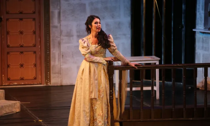 Besa Llugiqi debuton si Tosca: “Një rol që e kam ëndërruar”