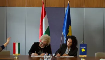 Bibliotekat kombëtare të Kosovës dhe Hungarisë nënshkruajnë memorandum bashkëpunimi