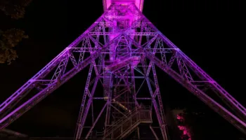Bllokohet ashensori i Funkturm në Berlin, rreth 20 persona mbeten të bllokuar në kullë