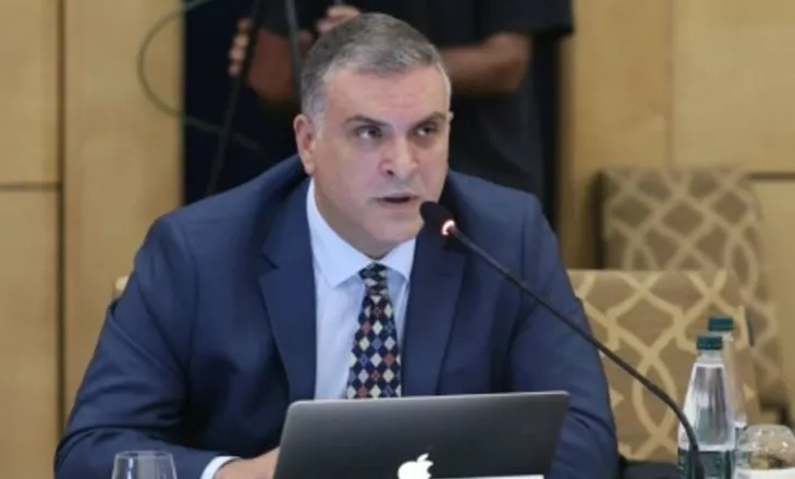 Blushi, kreut të KLGJ: Vendimi juaj për të mos ndërhyrë në konfliktin GJKKO-Avokati, është bashkëfajësi