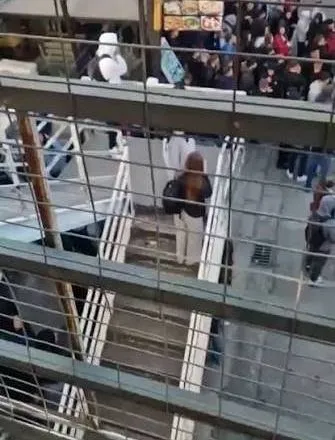 Bojkot në Universitetin e Durrësit/ Studentët solidarizohen me protestën në Tiranë