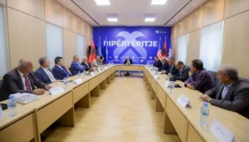 “Bojkoti ynë i shërben vetëm Kryeministrit”- Berisha akuza Drejtësisë: SPAK nuk e largon kurrë Ramën, vetëm protesta!