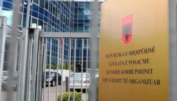 Bojkotimi i seancave nga avokatët/ Maks Haxhia humb gjyqin në Gjykatën Administrative, reagon GJKKO