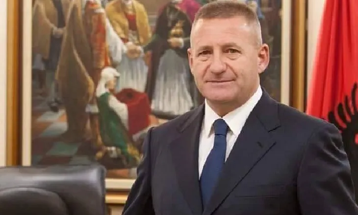 BOMBA E NARD NDOKES PER SALI BERISHEN: KA HUMBUR KOHËN DHE TERRENIN