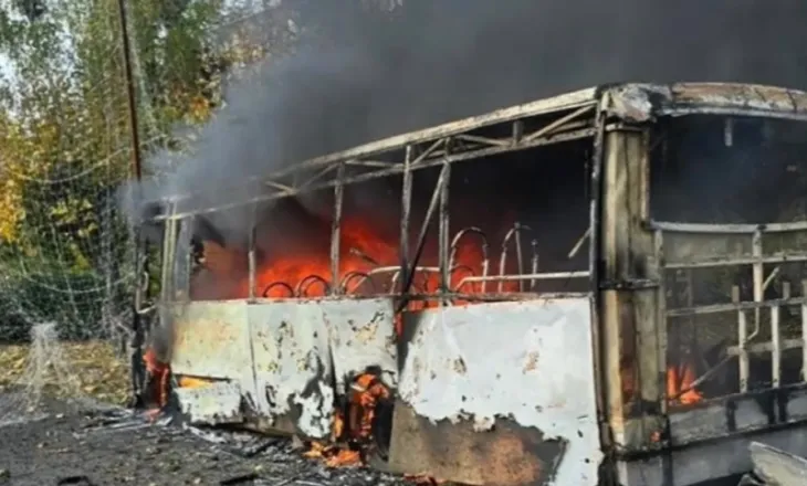 Bombat ajrore ruse godasin dy autobusë në Ukrainë, 30 të vrarë dhe 18 të plagosur