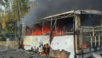 Bombat ajrore ruse godasin dy autobusë në Ukrainë, 30 të vrarë dhe 18 të plagosur –