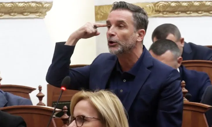 Braçe i del kundër PS-së për shkrirjen e Bashkive, sfidon Kushin: Do flas edhe pa mikrofon!