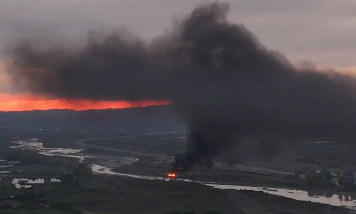 Bradashesh, re tymi nga djegia e gomave përgjatë Shkumbinit, alarm për ndotjen e ajrit