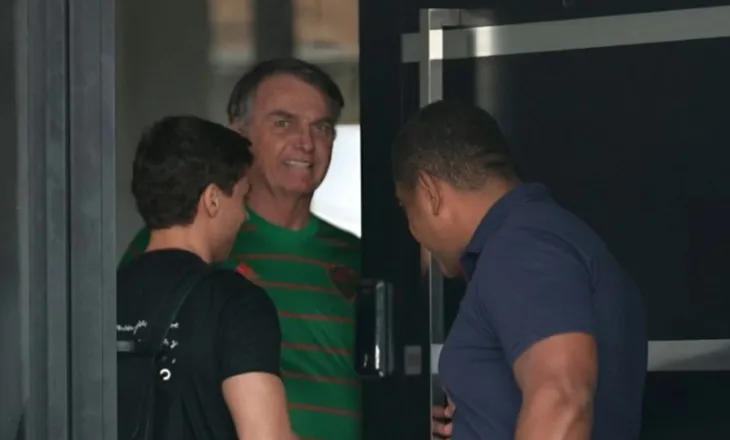 Brazil/ Bolsonaros i anulohen pasaportat, ka spekullime se ai mund të jetë larguar nga vendi