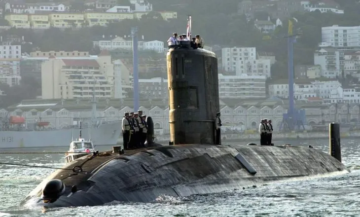 Britania e Madhe po përgatitet për luftë? Nxjerr në lundrim tri nga katër nëndetëset bërthamore