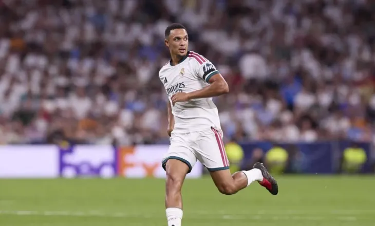 Carragher: Do ta riktheja Alexander-Arnold te Liverpool-i, bëri gabim që shkoi te Reali