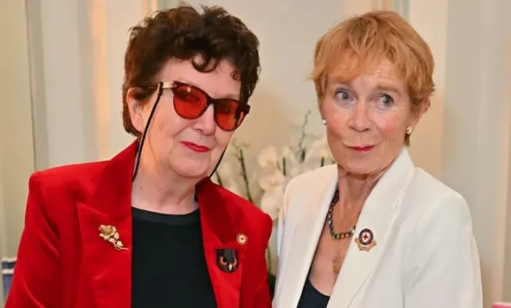 Celia Imrie dhe Fidelis Morgan sjellin rrëfimet e udhëtimeve të tyre në Festivalin Letrar të Cheltenhamit