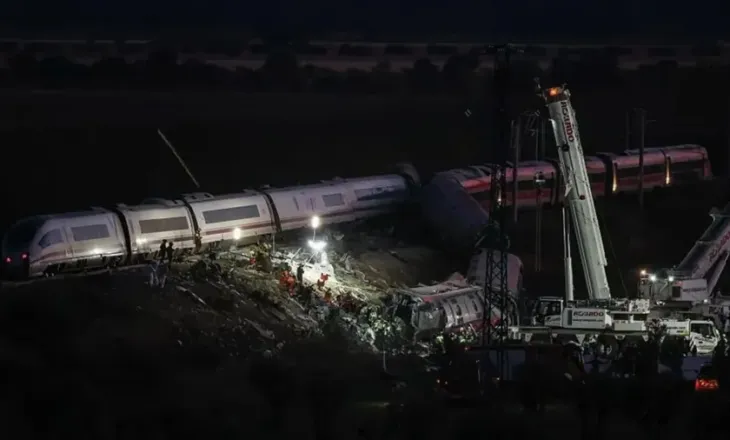 Cili është vendi më i sigurt në tren në rast aksidenti? Ja ku këshillohet të uleni