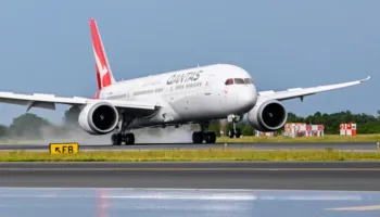 Çimkat pushtojnë avionin, kompania anulon fluturimin nga Roma drejt Australisë