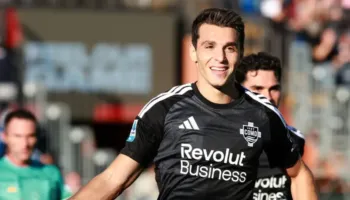 Como e Fabregas në super formë. Vjen fitorja e radhës në Serie A, kreu është vetëm dy pikë larg (video)