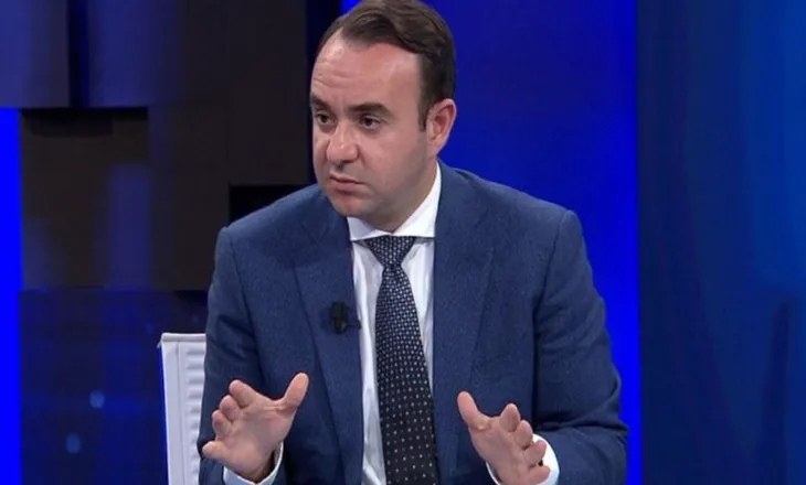DEL VIDEO E PLOTE/ ÇFARE NDODHI PERPARA SE BALLIU TE PERFUNDONTE NE LANE-MASKAT IU VERSULEN DEPUTETIT TE PD