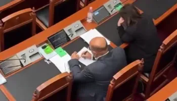 Deputeti i PS-së ndryshon qëndrim për Territorialen, përgatit fjalimin