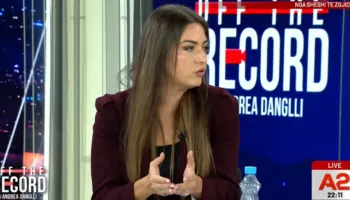 Deputetja e PS apel protestuesve: Nëse nuk doni dialog, eja të përballemi në zgjedhje
