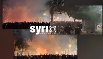 Dhuna e policisë së partisë, detyron studentët t’i vërsulen selisë së PS! Shikoni pamjet