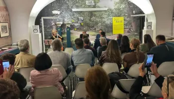 Diplomacia e padukshme për Kosovën, ambasadori Mazi prezanton në Grac librin që dokumenton vitet 1991–1999