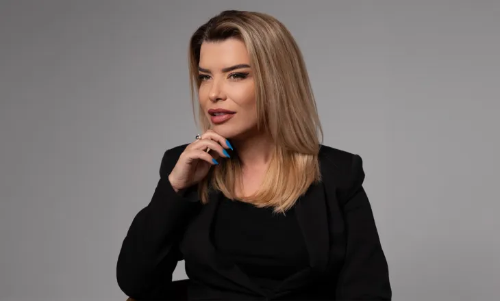 Donika Dabishevci: Asnjëherë nuk u jam përshtatë pritjeve  të të tjerëve. Nuk jam kurthu brenda asnjëlloj autocensure!