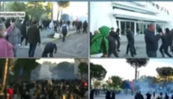 Dorëheqje, dorëheqje’/ Studentët përballë Kryeministrisë, hidhet gaz