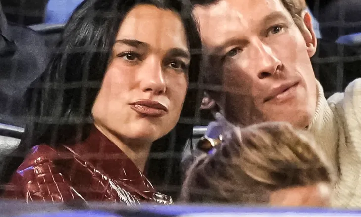 Dua Lipa dhe Callum Turner shijojnë ndeshjen e Yankees në Yankee Stadium
