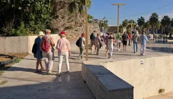 Durrësi tërheq turistë edhe në tetor, të huajt: Qytet dinamik dhe plot jetë