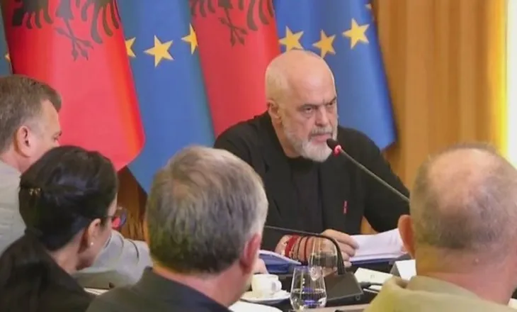 Dy deputetë të PS i thonë jo hartës së re territoriale, ja kush votoi kundër shkrirjes së 15 bashkive!