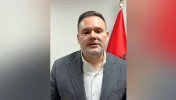 Dy efektivë jashtë detyrës, Demo: Tejkaluan kompetencat, ligji është i barabartë për të gjithë (VIDEO)