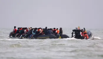 Dy persona të vdekur dhe disa të plagosur gjatë tentativës për të kaluar Kanalin Anglez –