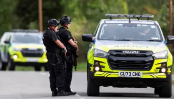 Dyshime se do të sulmonte bazën ajrore RAF Fairford, lirohet me kusht edhe personi i 6-të i arrestuar në Britani –