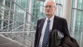 Dyshimet për spiunazh tronditin Berlinin: Ish-kreu i inteligjencës gjermane nën hetim për lidhje me njeriun besnik të Putinit