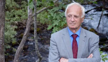 “E bukura”, tregim nga Agim Gjakova