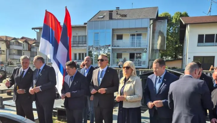 E dënuara për krime lufte, Bilana Plavshiq varroset me nderime në Banjallukë –